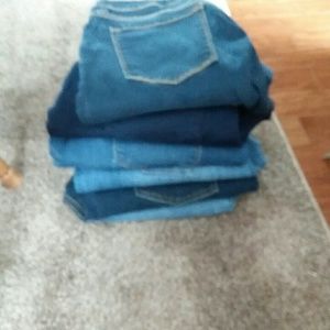 6 pairs of jeans like brand new. 12 and 14